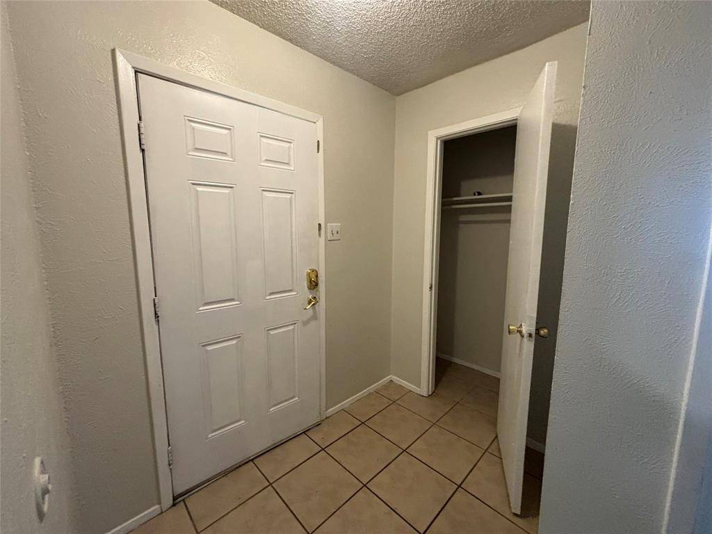 1008 Poplar Street #1008, Benbrook, TX 76126