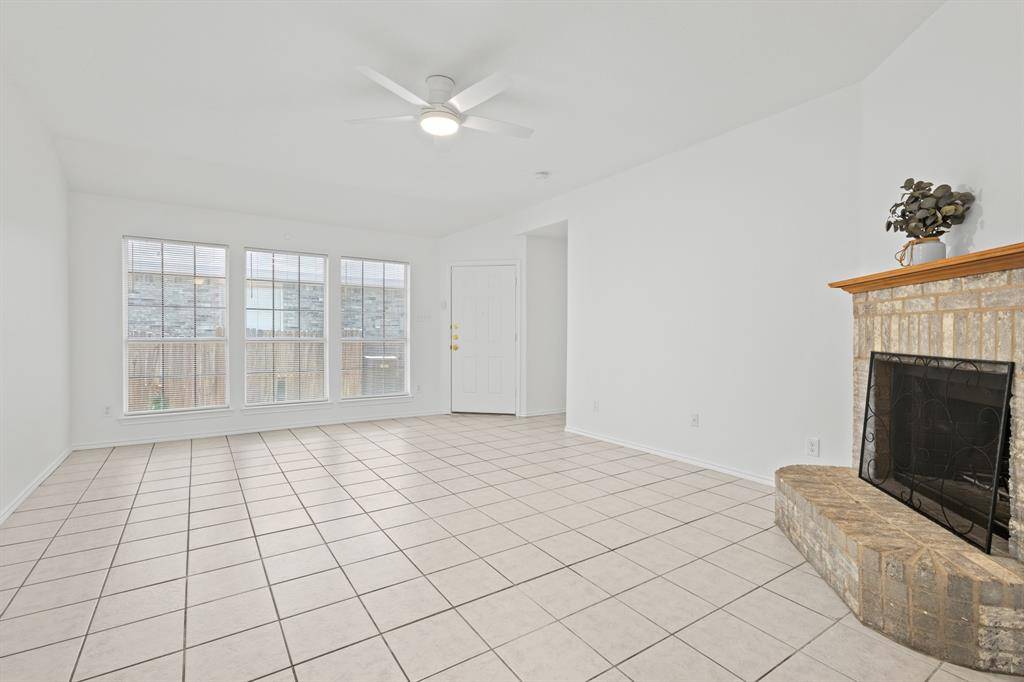 1011 Waterview Drive, Little Elm, TX 75068