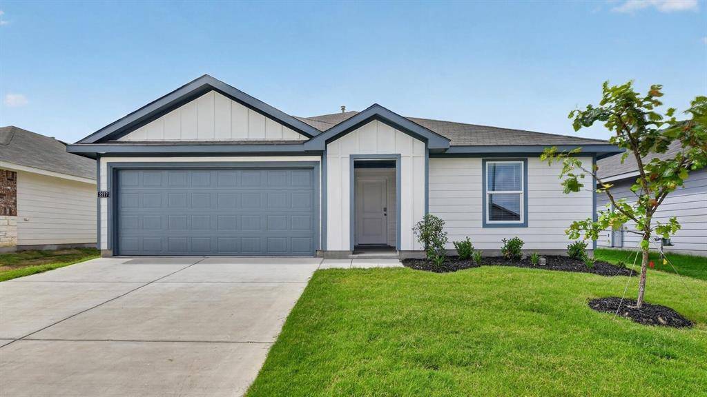 818 KING'S Way, Hillsboro, TX 76645