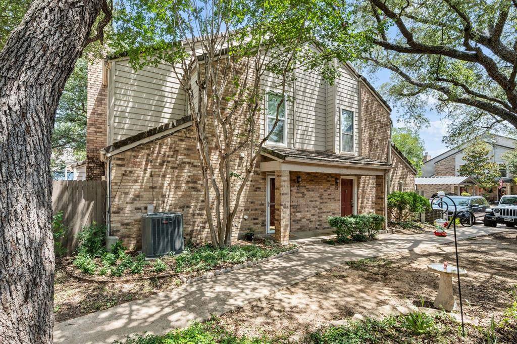 1100 Brighton Drive #D, Arlington, TX 76012