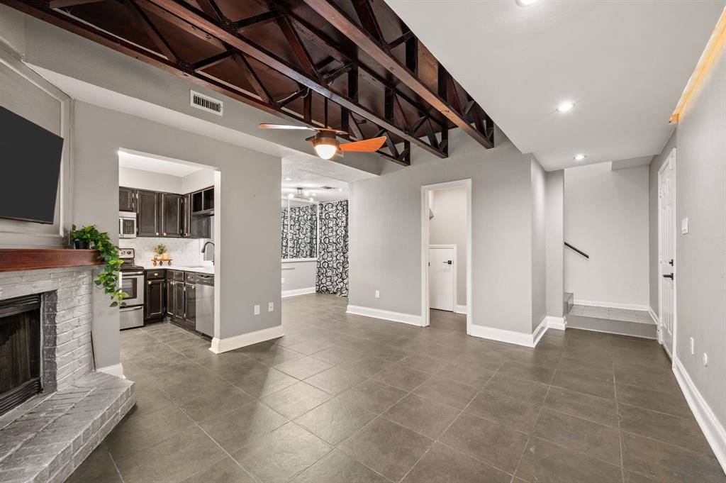 1100 Brighton Drive #D, Arlington, TX 76012