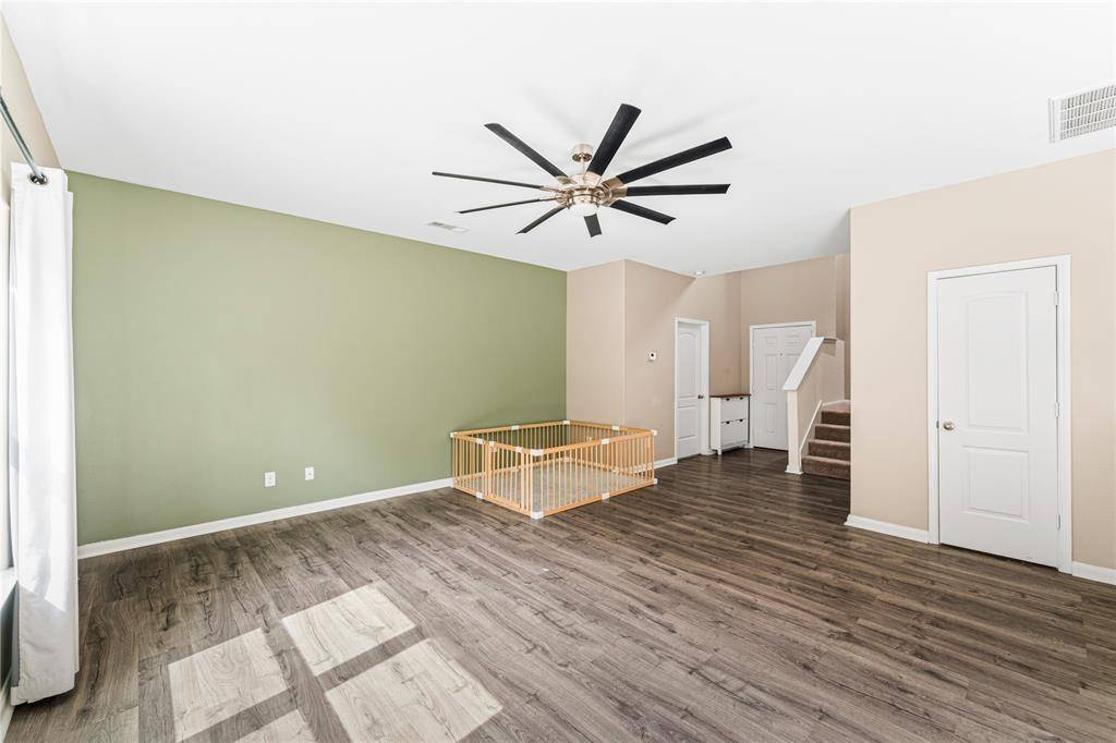 302 Thin Leaf Drive, Princeton, TX 75407