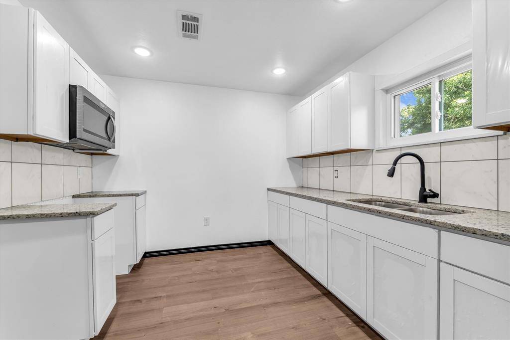 700 4th Street, Bruceville Eddy, TX 76524