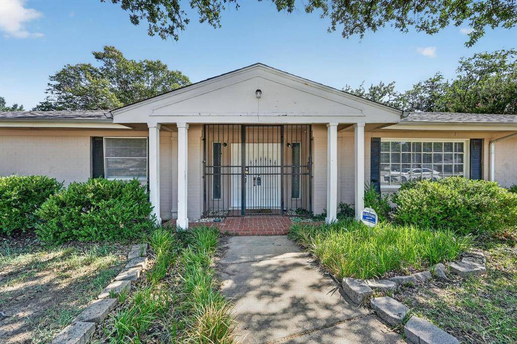 7200 Ellis Road, Fort Worth, TX 76112
