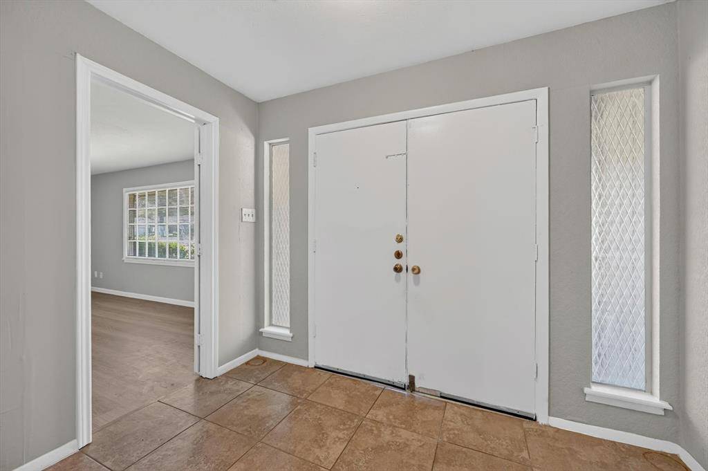 7200 Ellis Road, Fort Worth, TX 76112