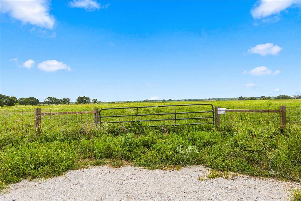 495 Jake Sparks Drive, Waco, TX 76705