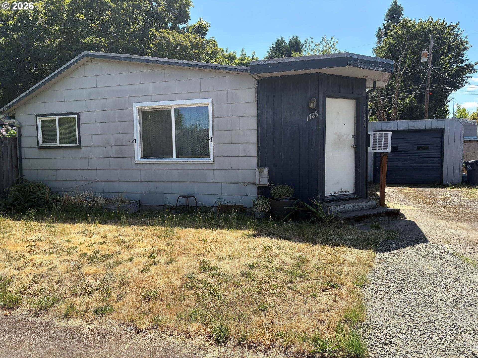 1726 W 9TH PL, Eugene, OR 97402