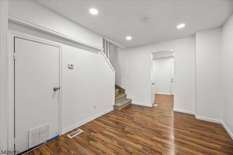 270-270A Sitgreaves St, Phillipsburg Town, NJ 08865
