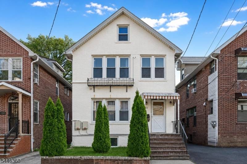 244 Slocum Way, Fort Lee Boro, NJ 07024