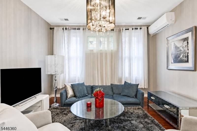 244 Slocum Way, Fort Lee Boro, NJ 07024