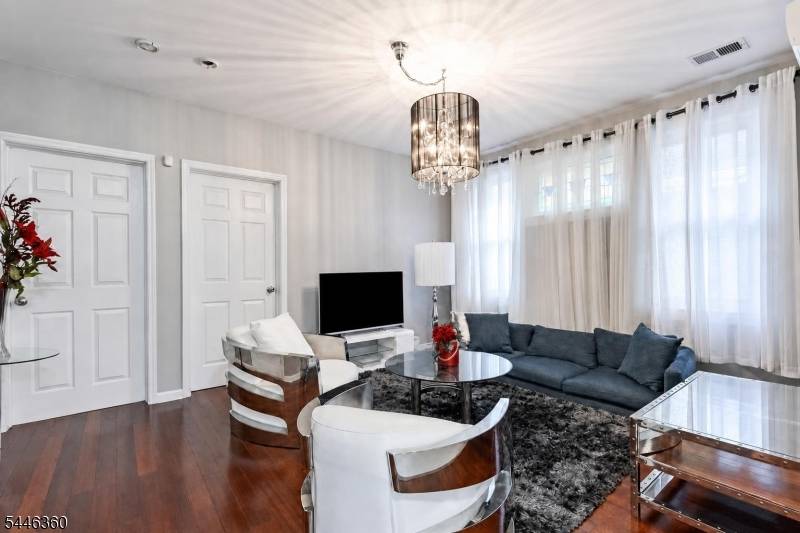 244 Slocum Way, Fort Lee Boro, NJ 07024
