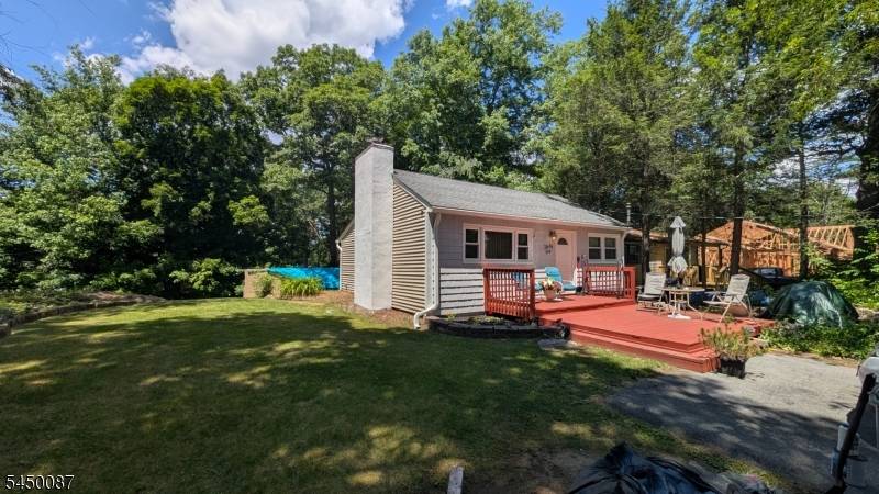 31 Hewitt Rd, West Milford Twp., NJ 07421