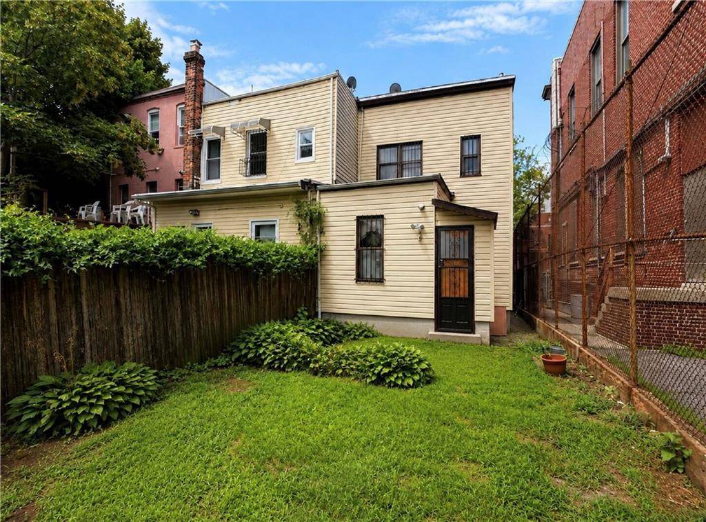 123 Milford ST, Brooklyn, NY 11208