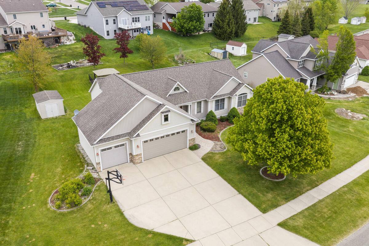 1815 Planters Row DR SW, Byron Twp, MI 49315