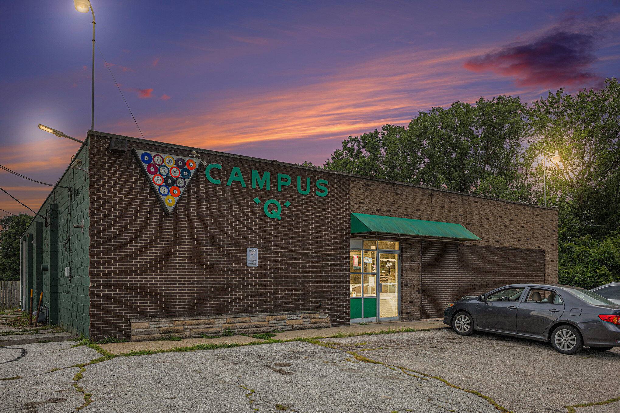 888 Valley DR, Benton Harbor City, MI 49022