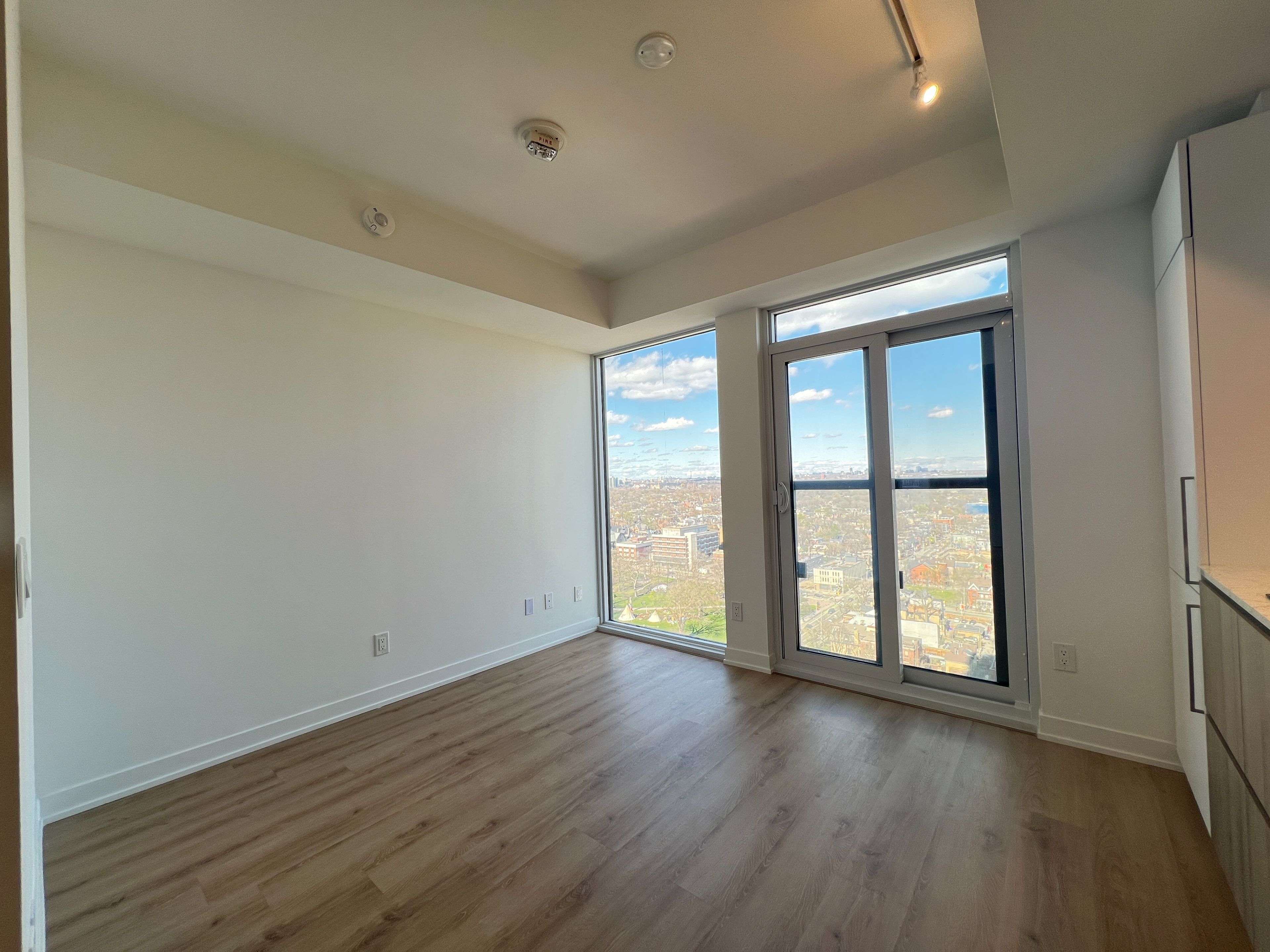 319 Jarvis ST #2312, Toronto C08, ON M5B 0C8