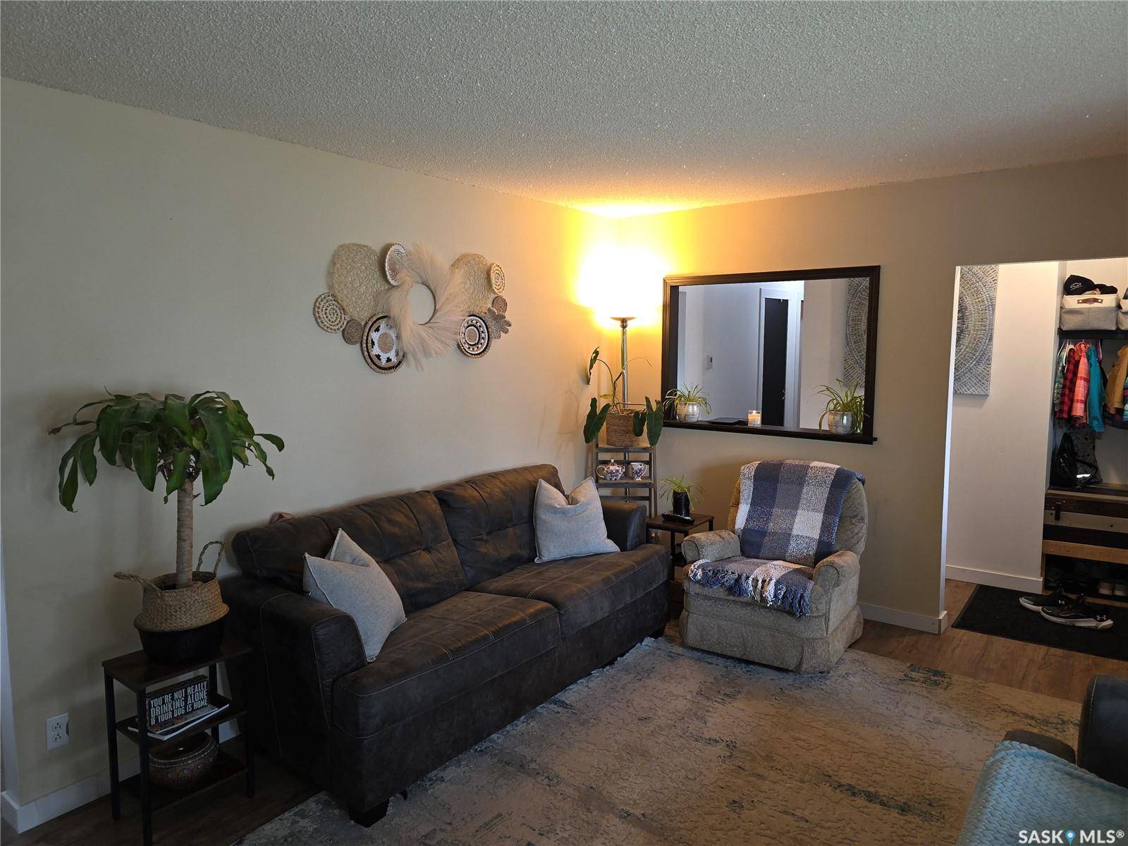 213 9th STREET E, Wynyard, SK S0A 4T0