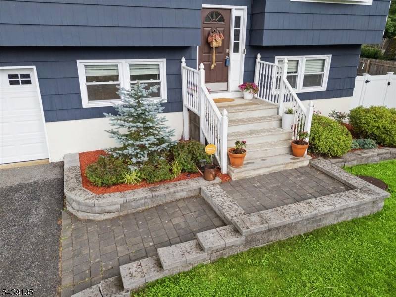 19 Selma Blvd, Chester Twp., NJ 07869