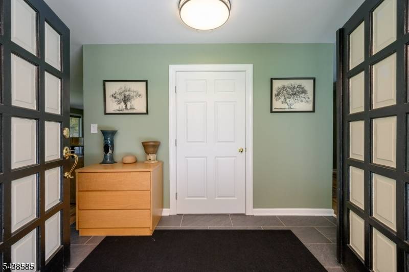 13 Central Ave, Readington Twp., NJ 08889