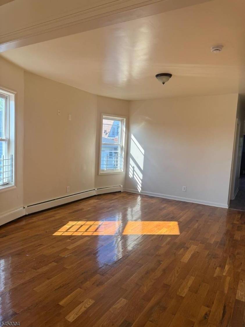 951 Chancellor Ave, Irvington Twp., NJ 07111