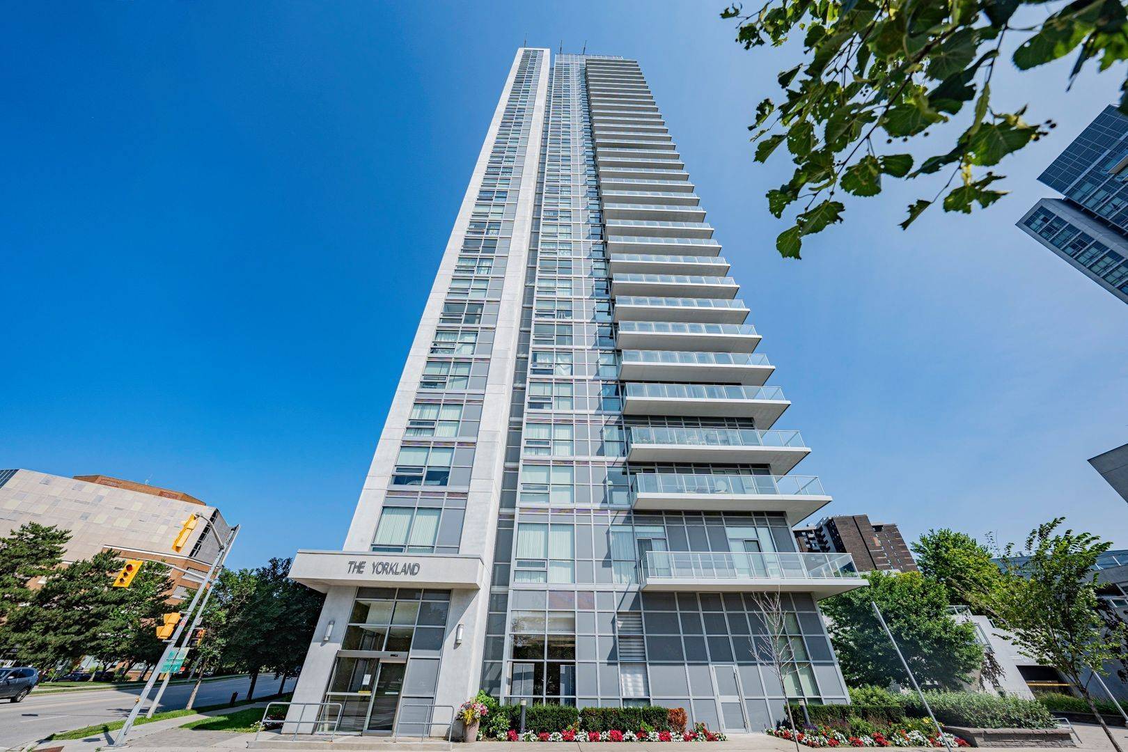 275 Yorkland RD #3207, Toronto C15, ON M2J 0B4