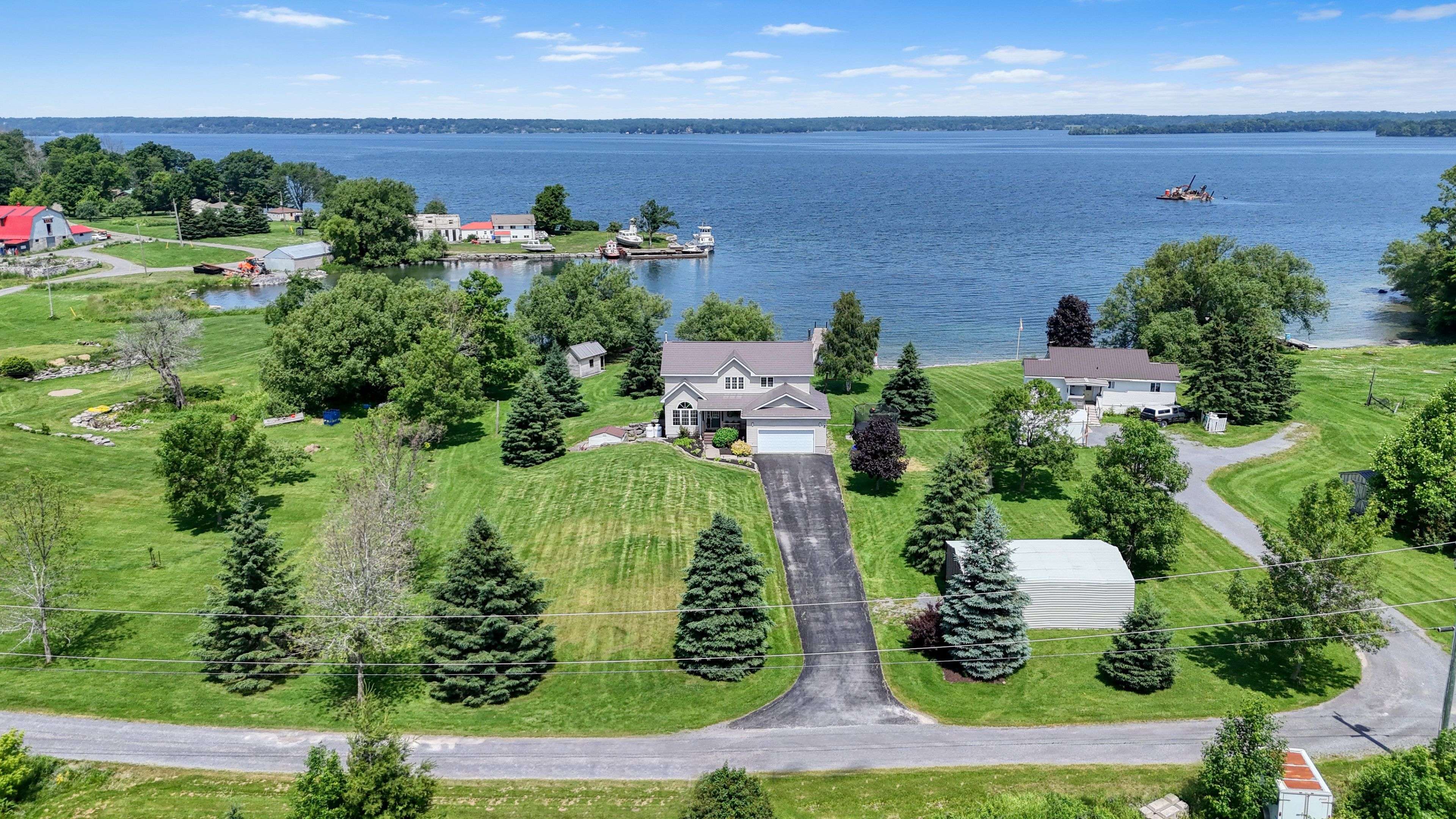 26 BOXEN HARBOUR LN, Frontenac Islands, ON K0H 2Y0
