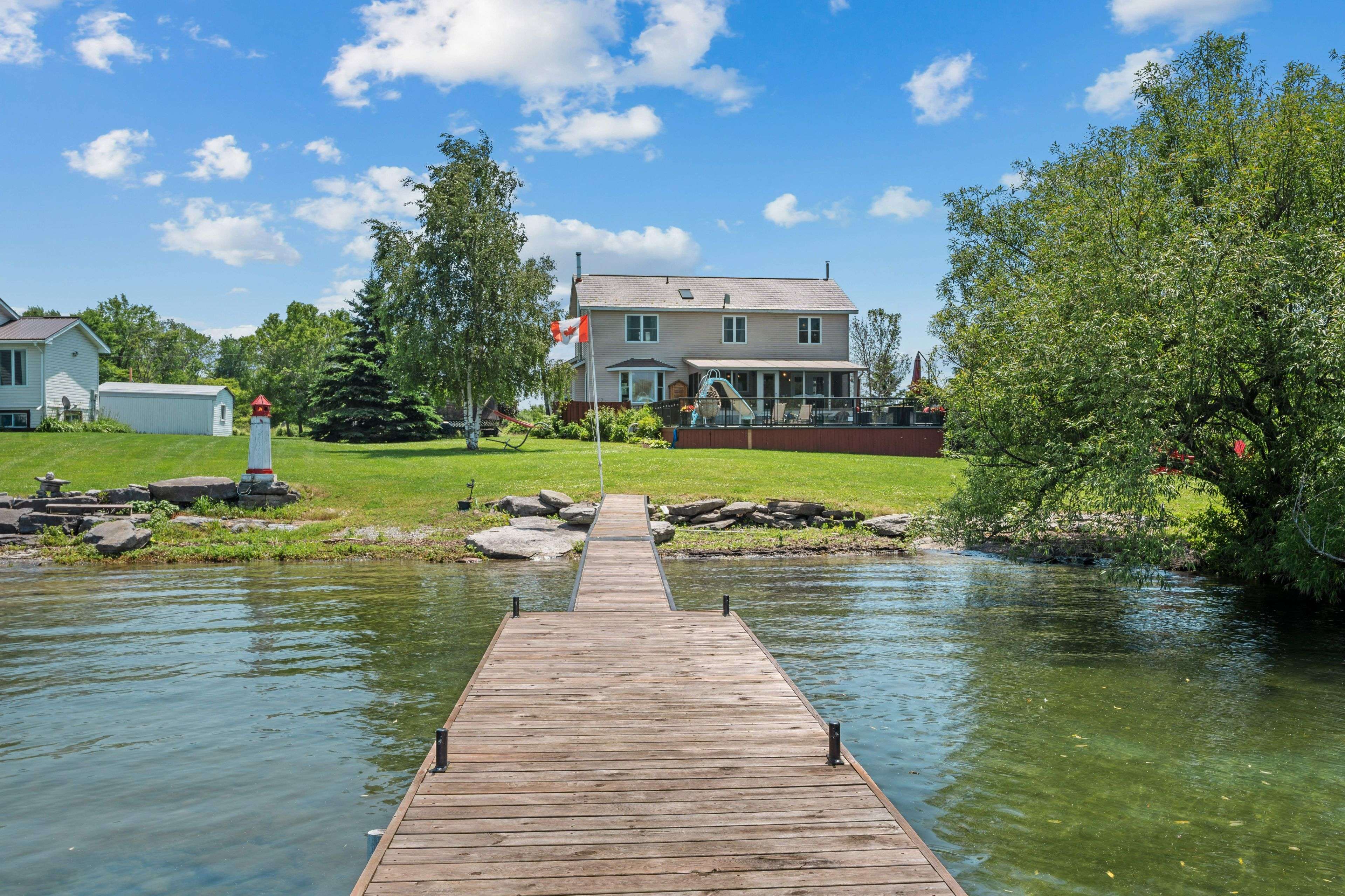 26 BOXEN HARBOUR LN, Frontenac Islands, ON K0H 2Y0