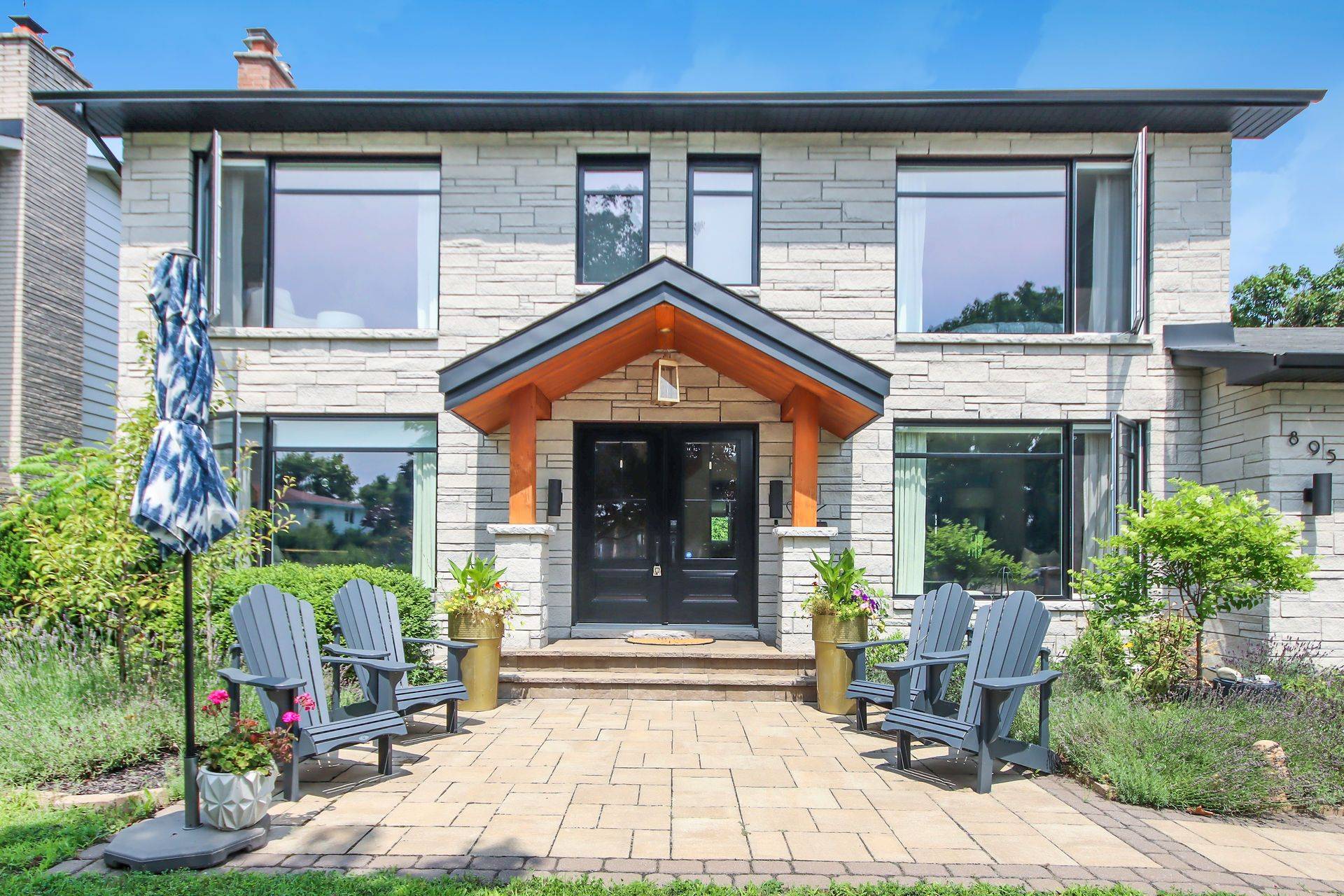 895 Dresden CRES, Britannia Heights - Queensway Terrace N And Area, ON K2B 5H8