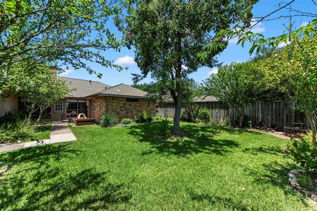 506 Willowcrest Drive, Garland, TX 75040