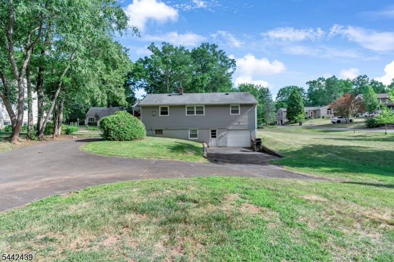 18 North Ave, Bridgewater Twp., NJ 08807