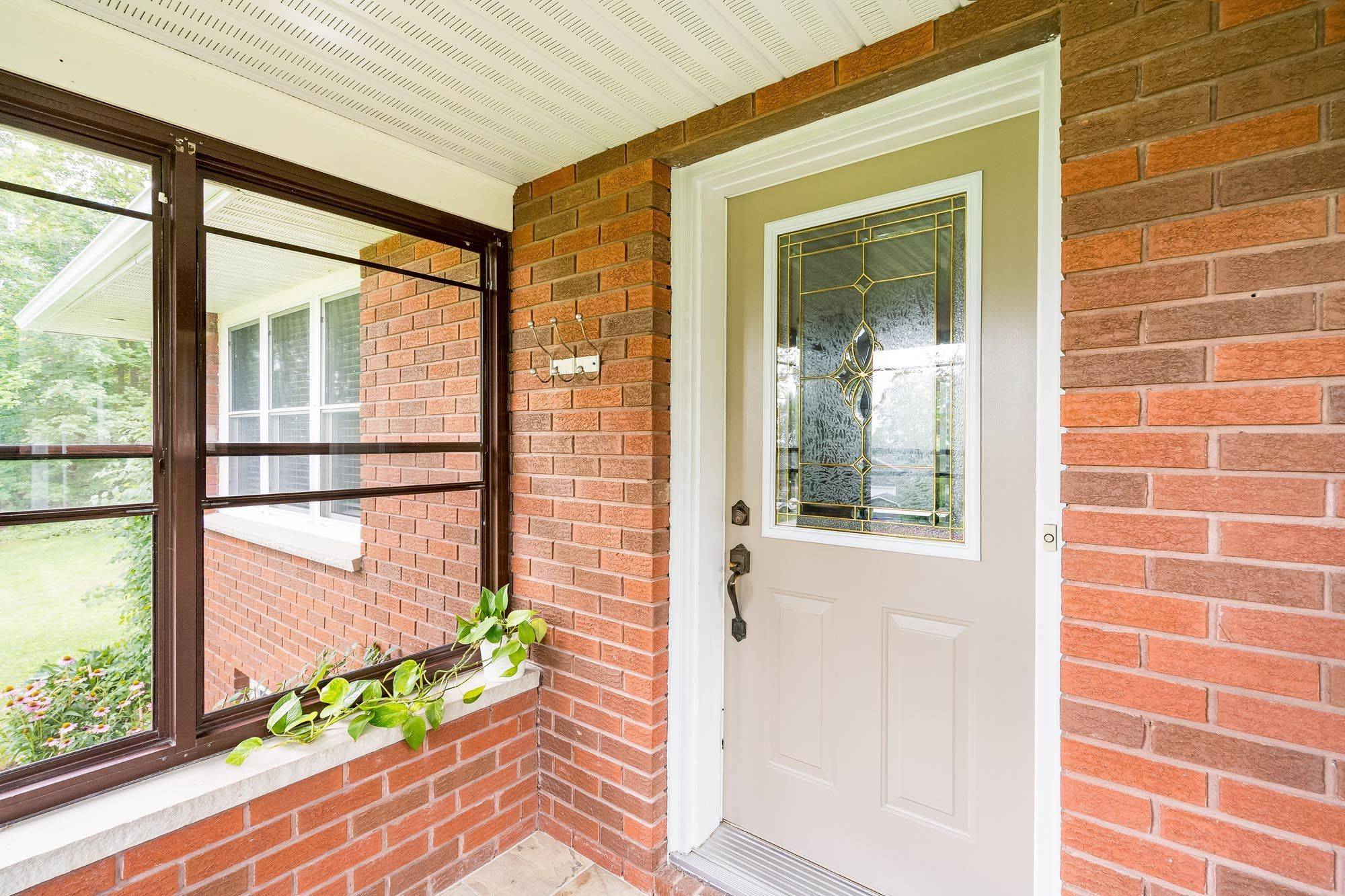 182 Moon Point DR, Oro-medonte, ON L3V 0R8