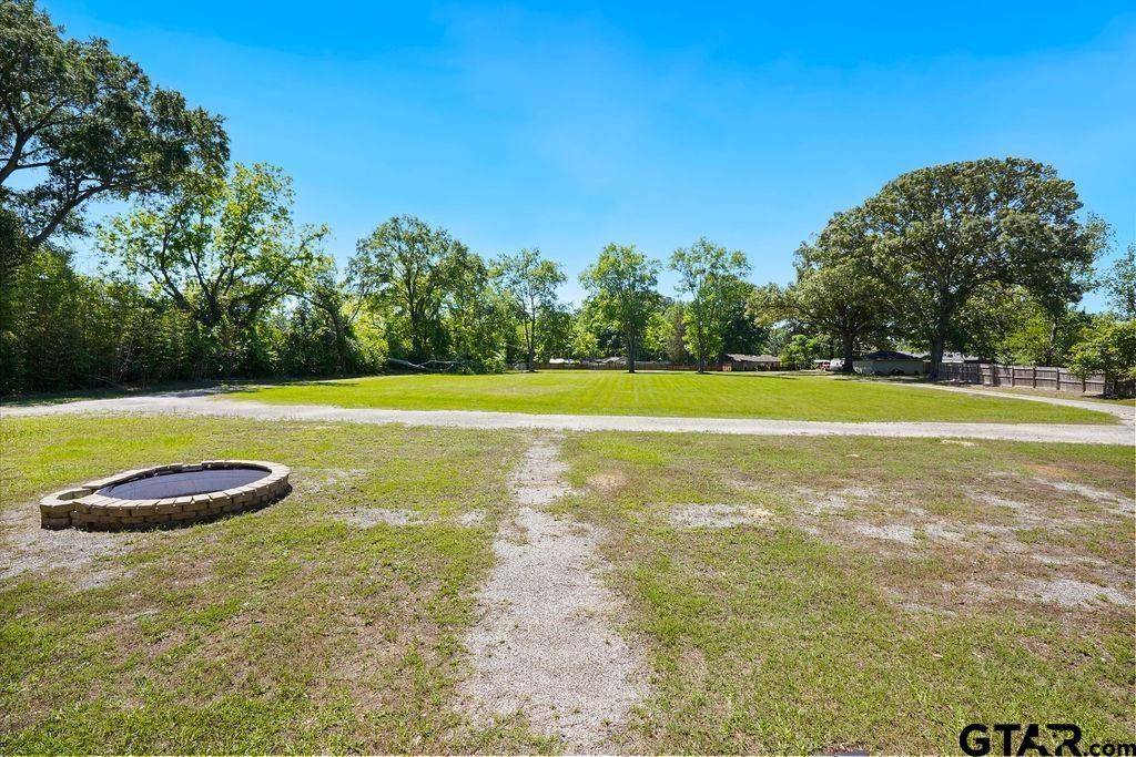 104 Barto Street, Arp, TX 75750