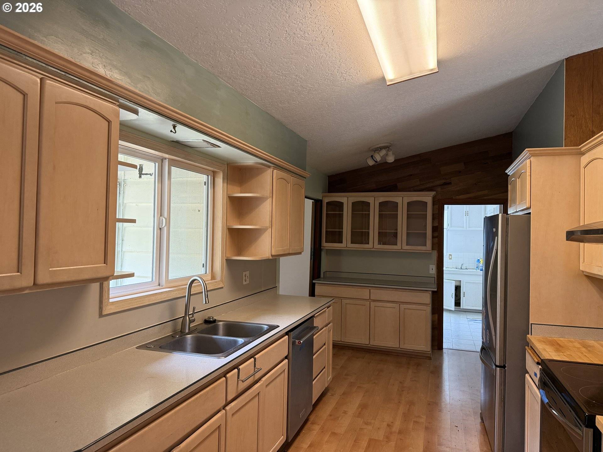 931 SE 5TH ST, Gresham, OR 97080