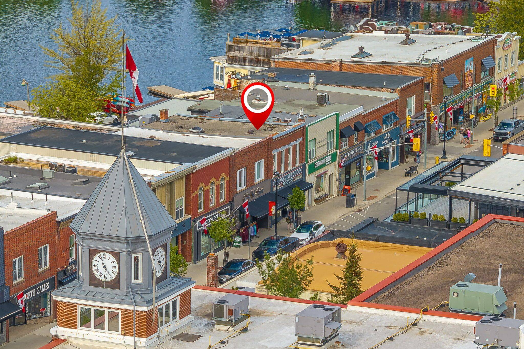 68 Main ST E, Huntsville, ON P1H 2C7