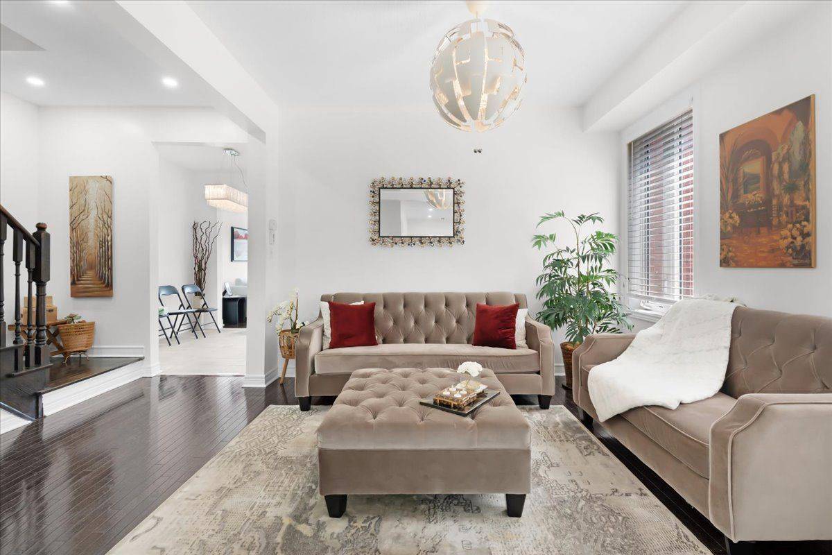 426 Bessborough DR, Milton, ON L9T 8P8