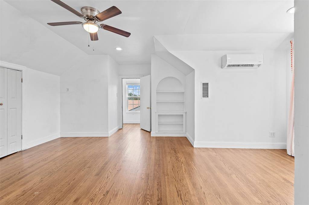 1902 Norfolk Avenue, Dallas, TX 75203
