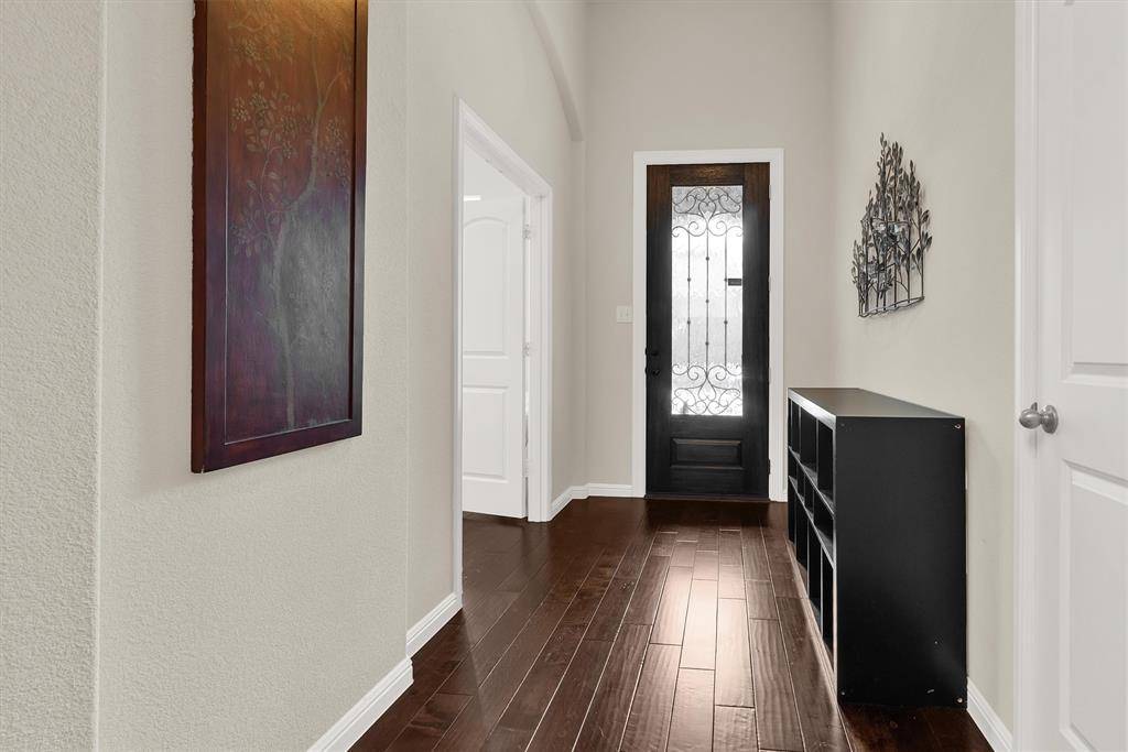 4005 Hawthorne Drive, Sachse, TX 75048