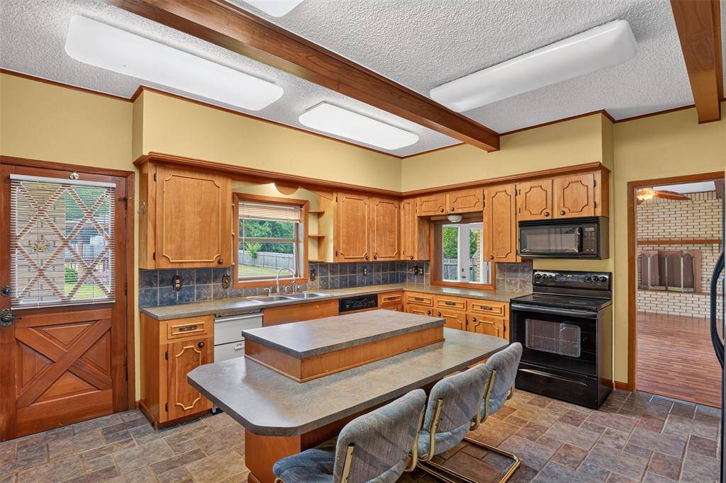 724 Pine Forest Drive, Minden, LA 71055
