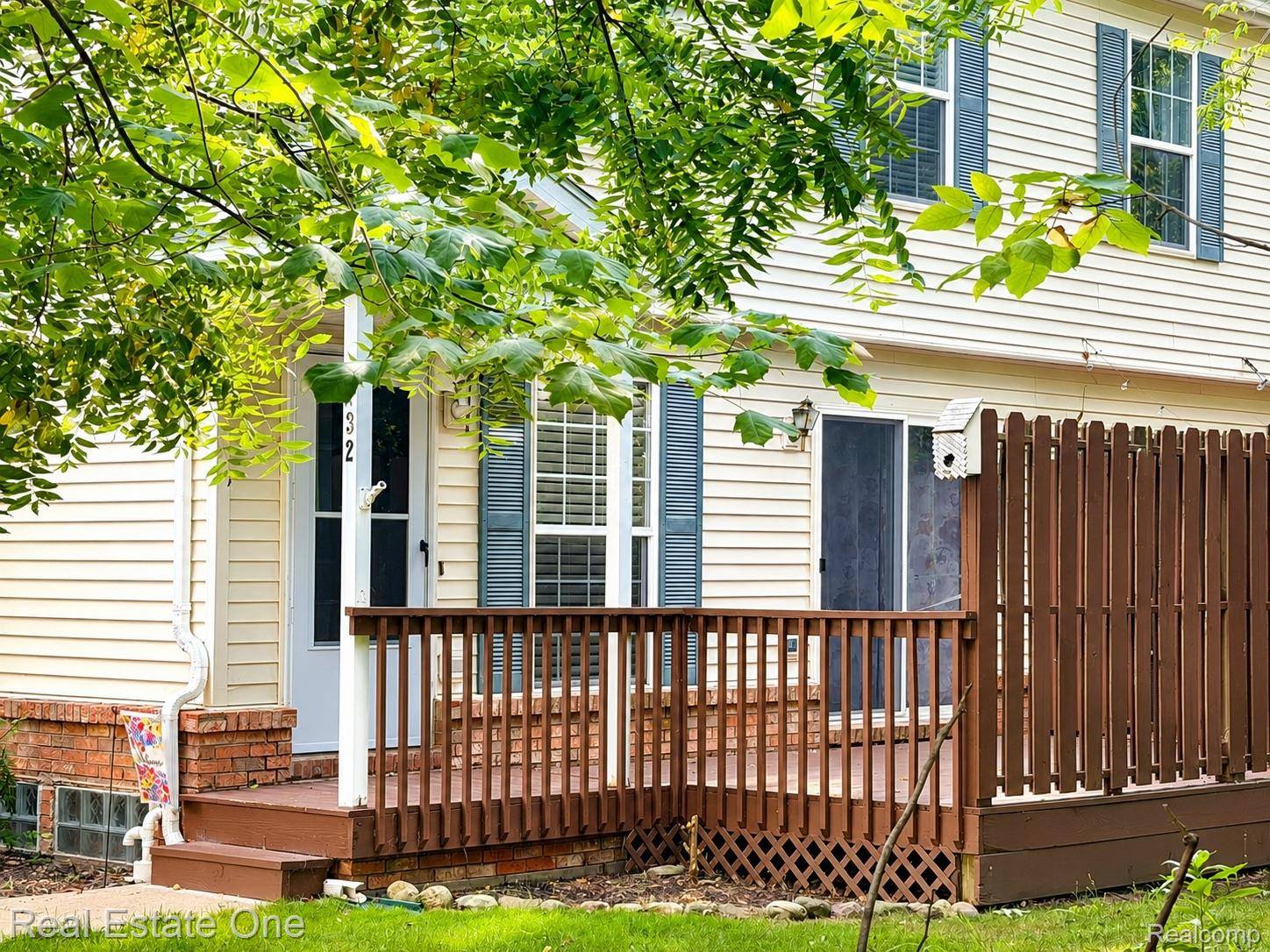 732 GRISWOLD ST, Howell, MI 48843