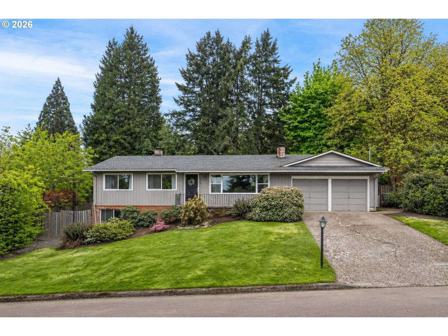 2800 RAINIER PL, West Linn, OR 97068