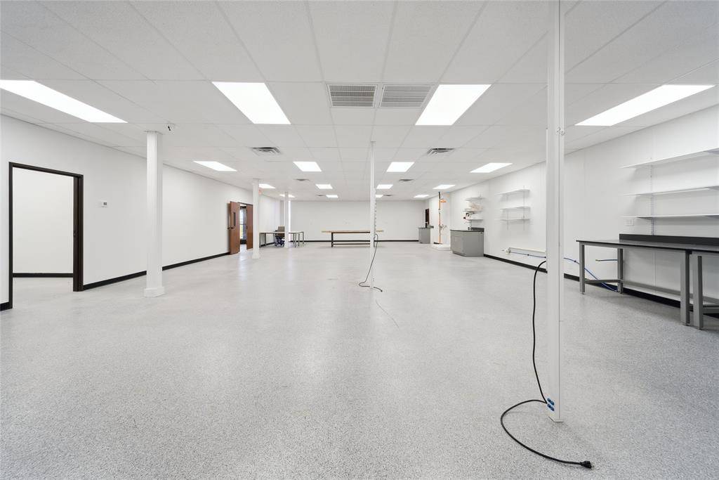 1020 N US HIGHWAY 69, Denison, TX 75020