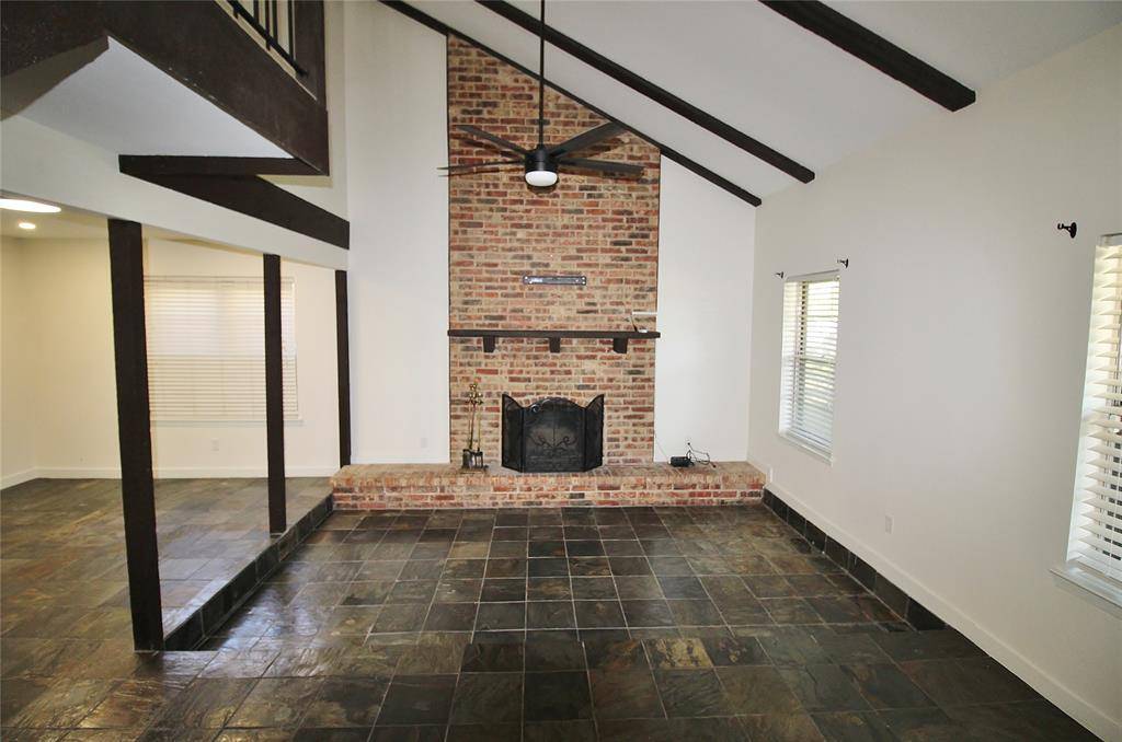 822 Via Valencia, Mesquite, TX 75150