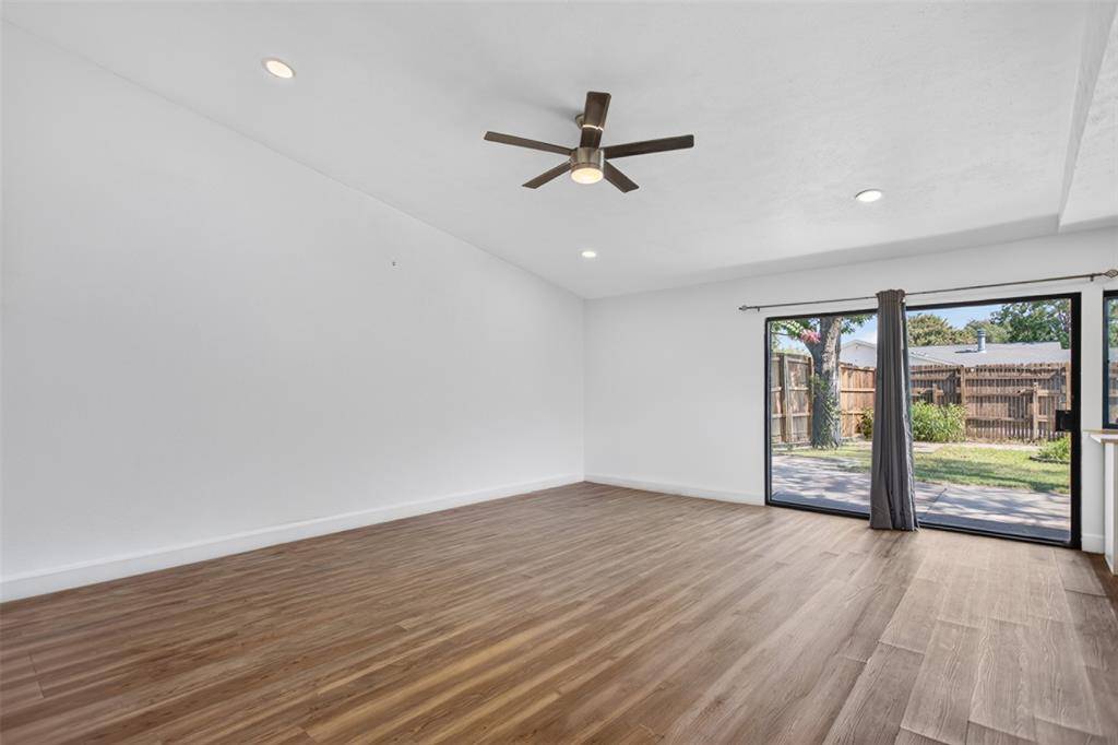 9009 Willowbrook Drive, Rowlett, TX 75088