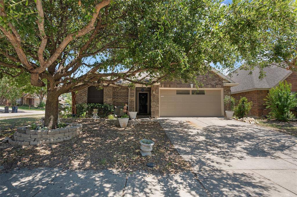 10032 Chrysalis Drive, Fort Worth, TX 76131