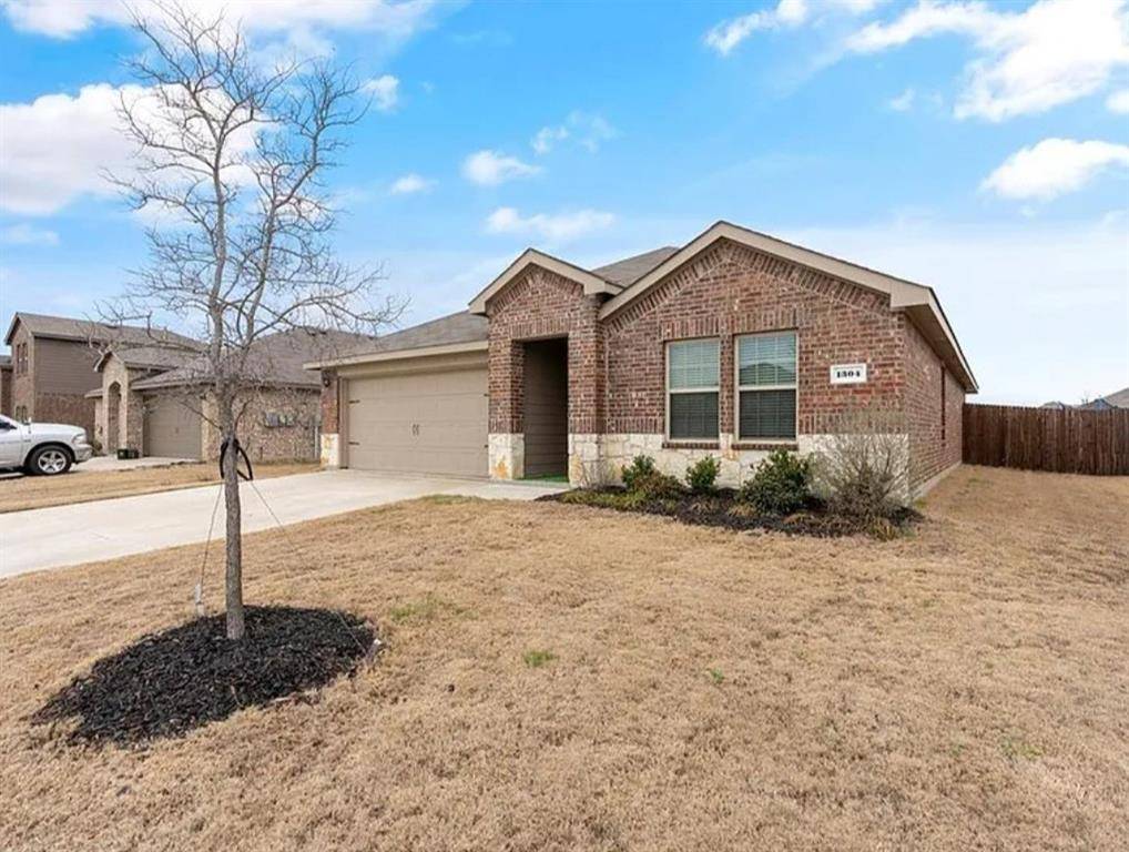 1304 Lowhill Drive, Royse City, TX 75189
