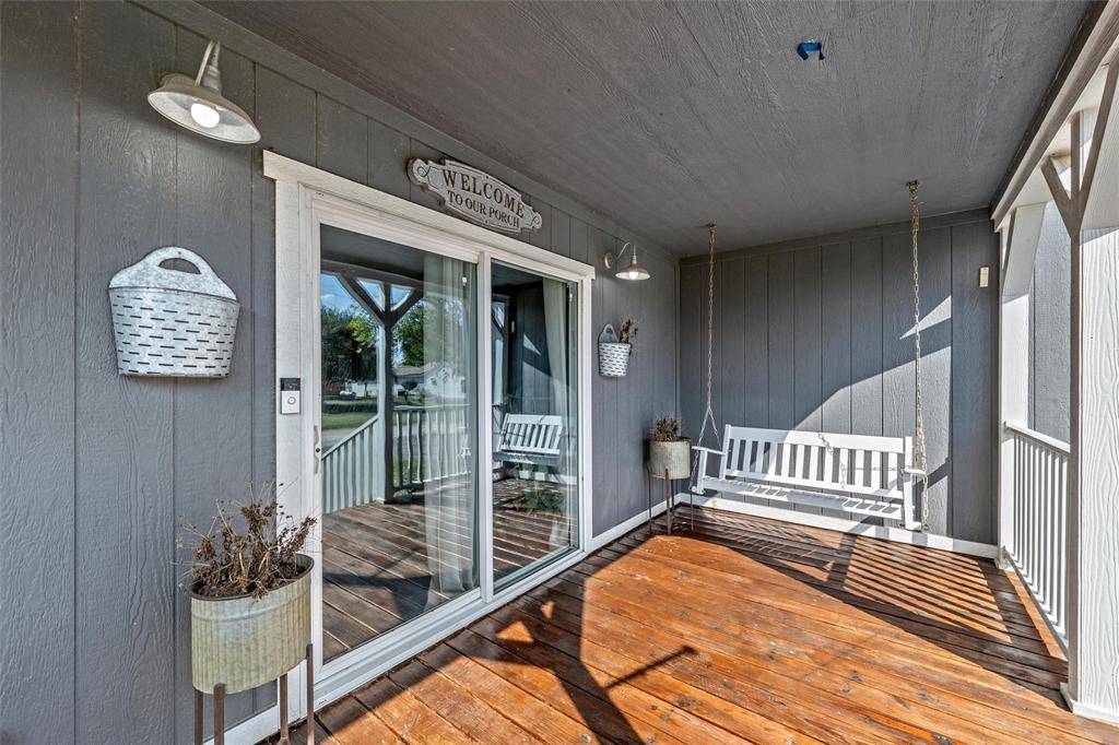 602 S 3rd Street, Abbott, TX 76621