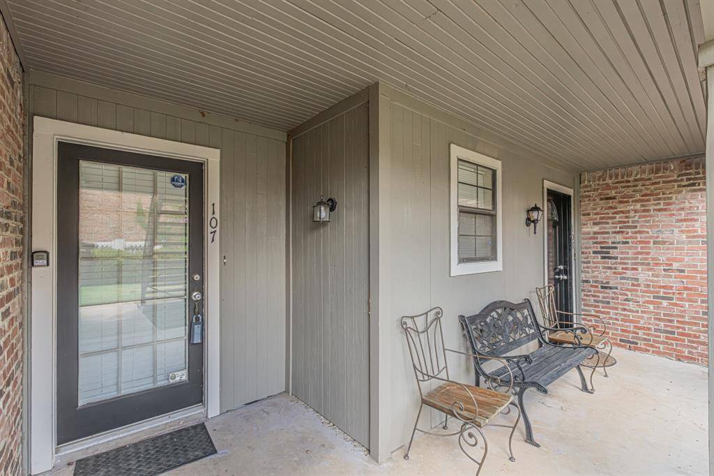 2728 Copper Creek Drive #107, Arlington, TX 76006