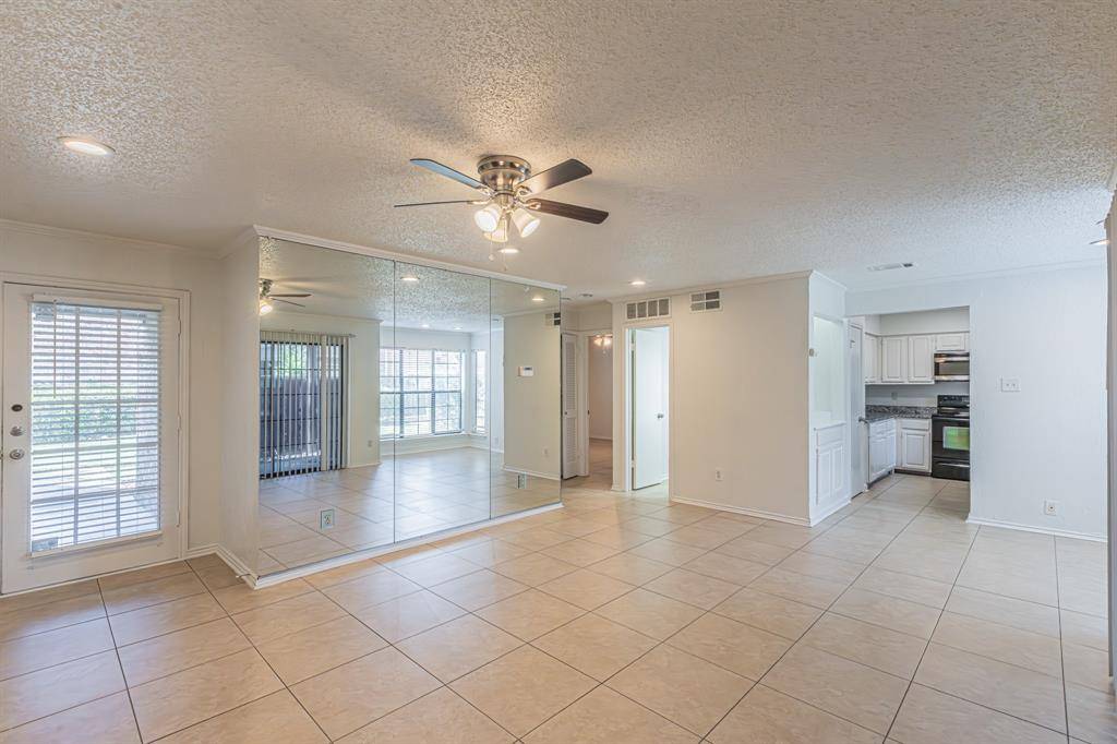 2728 Copper Creek Drive #107, Arlington, TX 76006