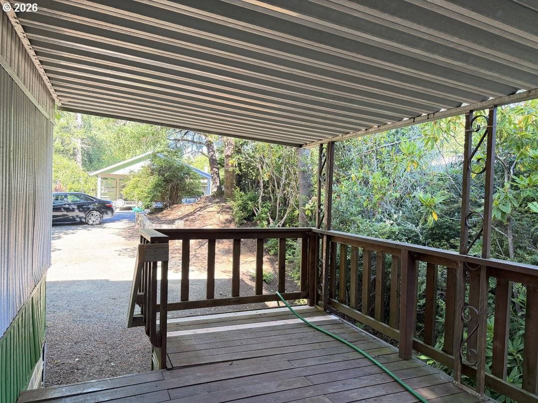 1600 Rhododendron DR #196, Florence, OR 97439