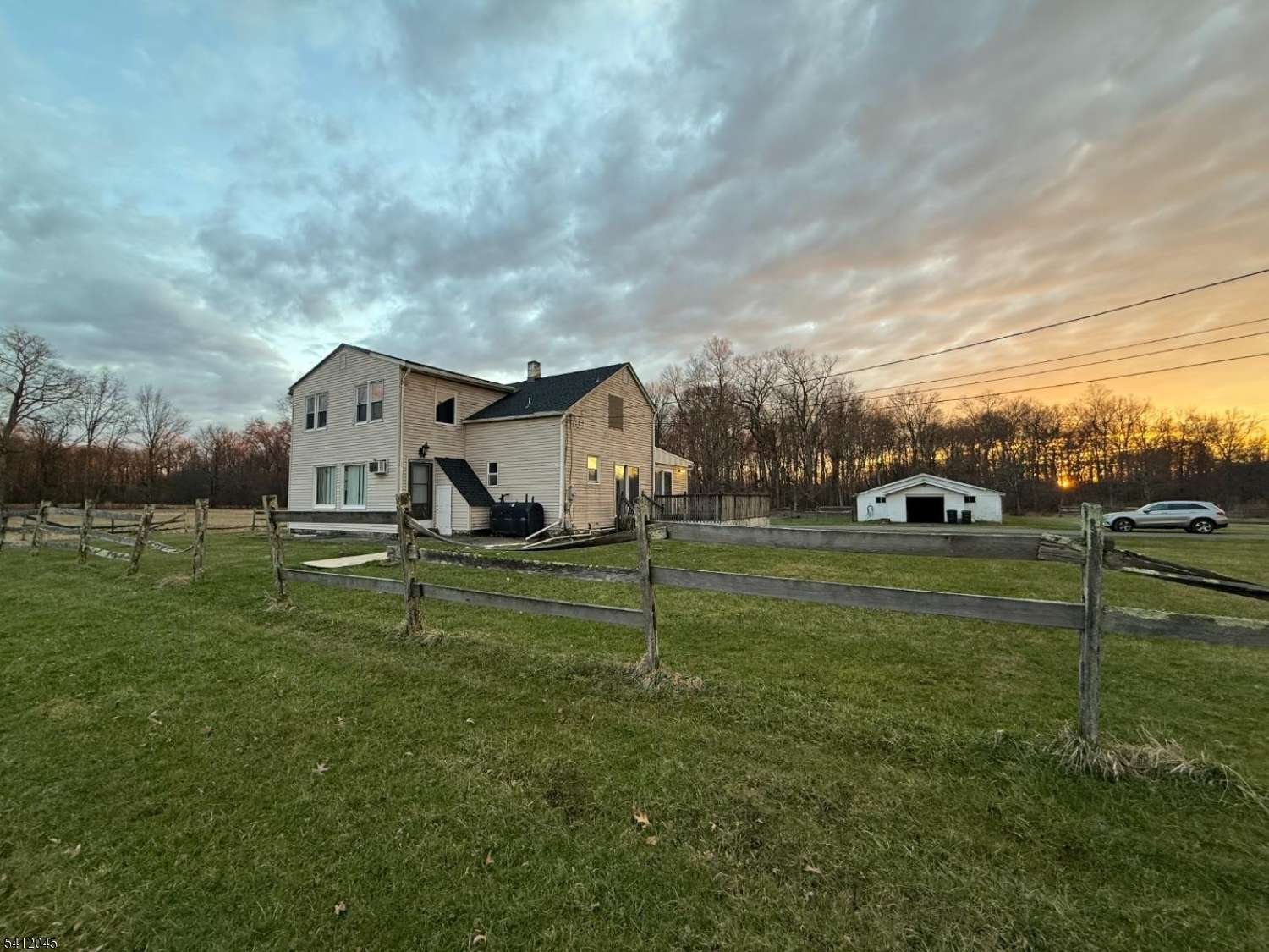 73 Featherbed Ln, Raritan Twp., NJ 08822